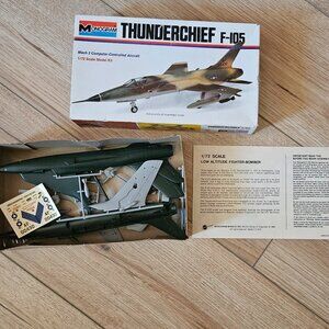 Thunderchief F-105 Model Kit #6808-0105 Vintage '70's